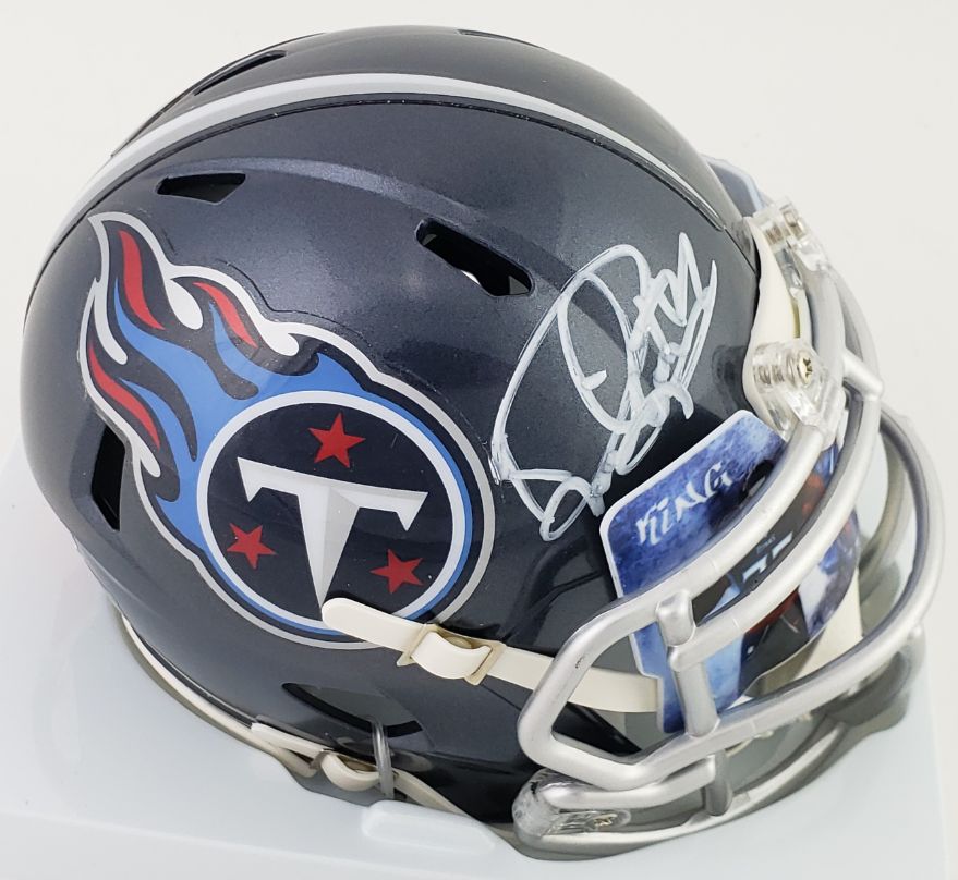 Derrick Henry Signed Tennessee Titans Speed Mini Helmet (Beckett