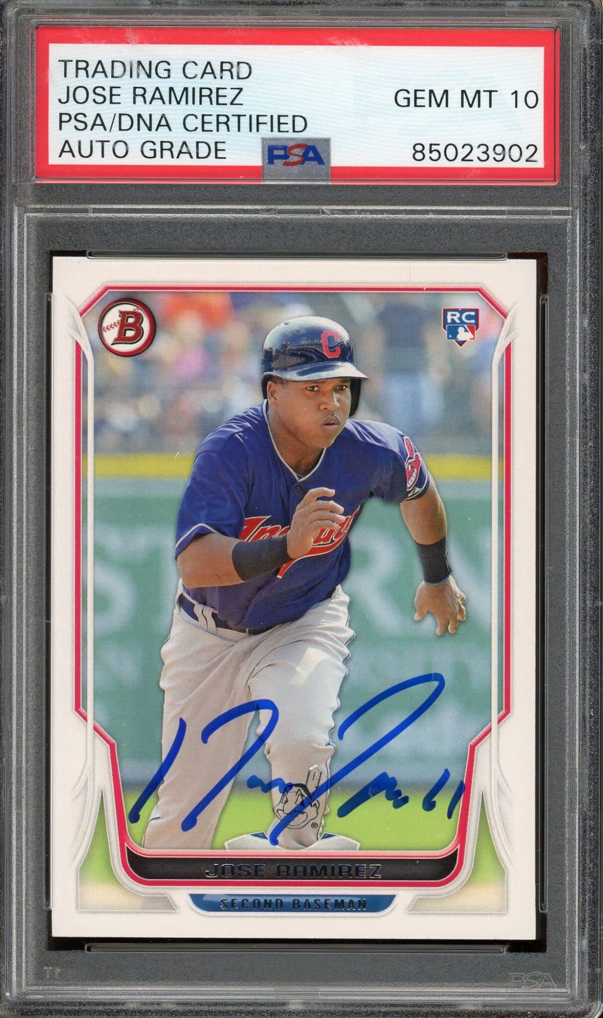 Jose Abreu Autographed Leaf Card