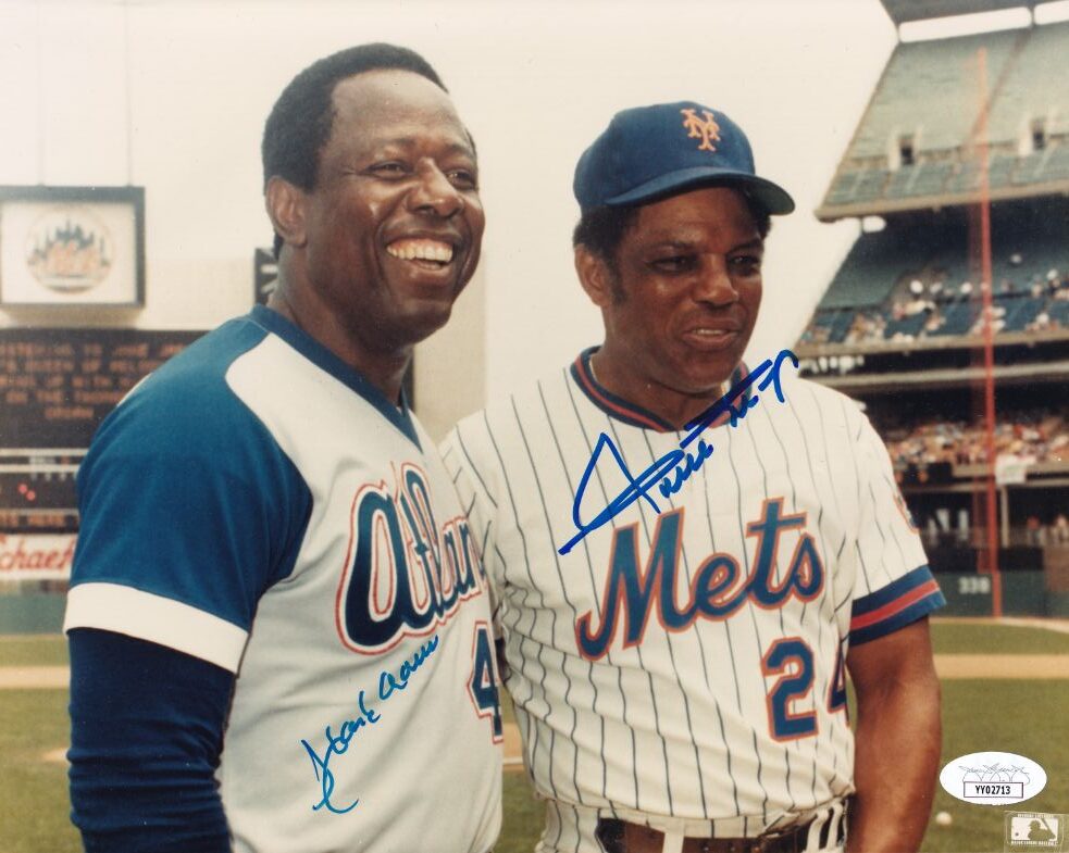 Hank Aaron & Willie Mays Dual Signed Baseball 8x10 Photo (JSA LOA ...